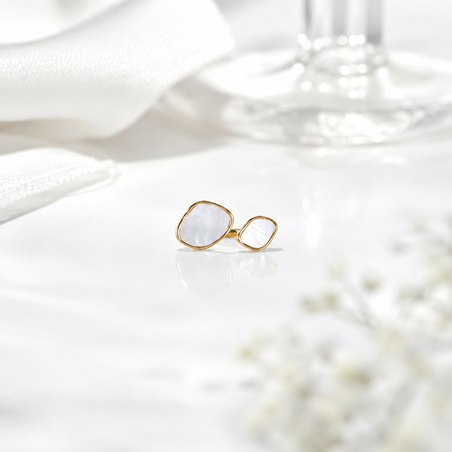 Classic Oval Ring