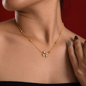 Floral Pendant Necklace